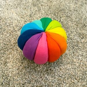 LOVEVERY Organic Cotton Rainbow Ball